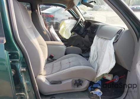 2000 Ford Explorer Xlt из США, поврежденный, VIN 1FMZU73E9YZB01682